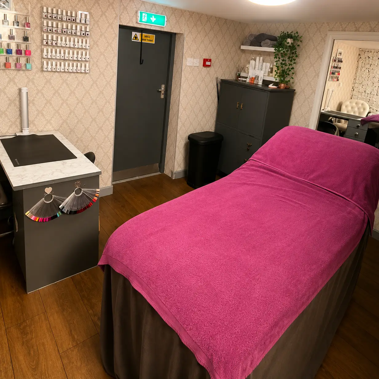 Nail salon in Norwich